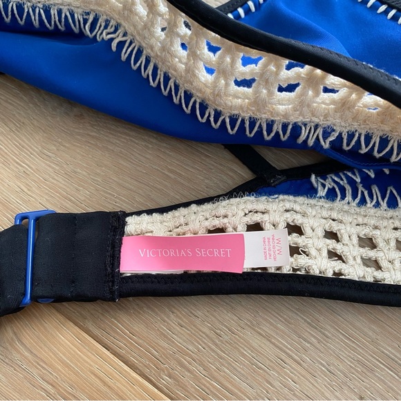 Victoria’s Secret Bikini - Picture 5 of 9